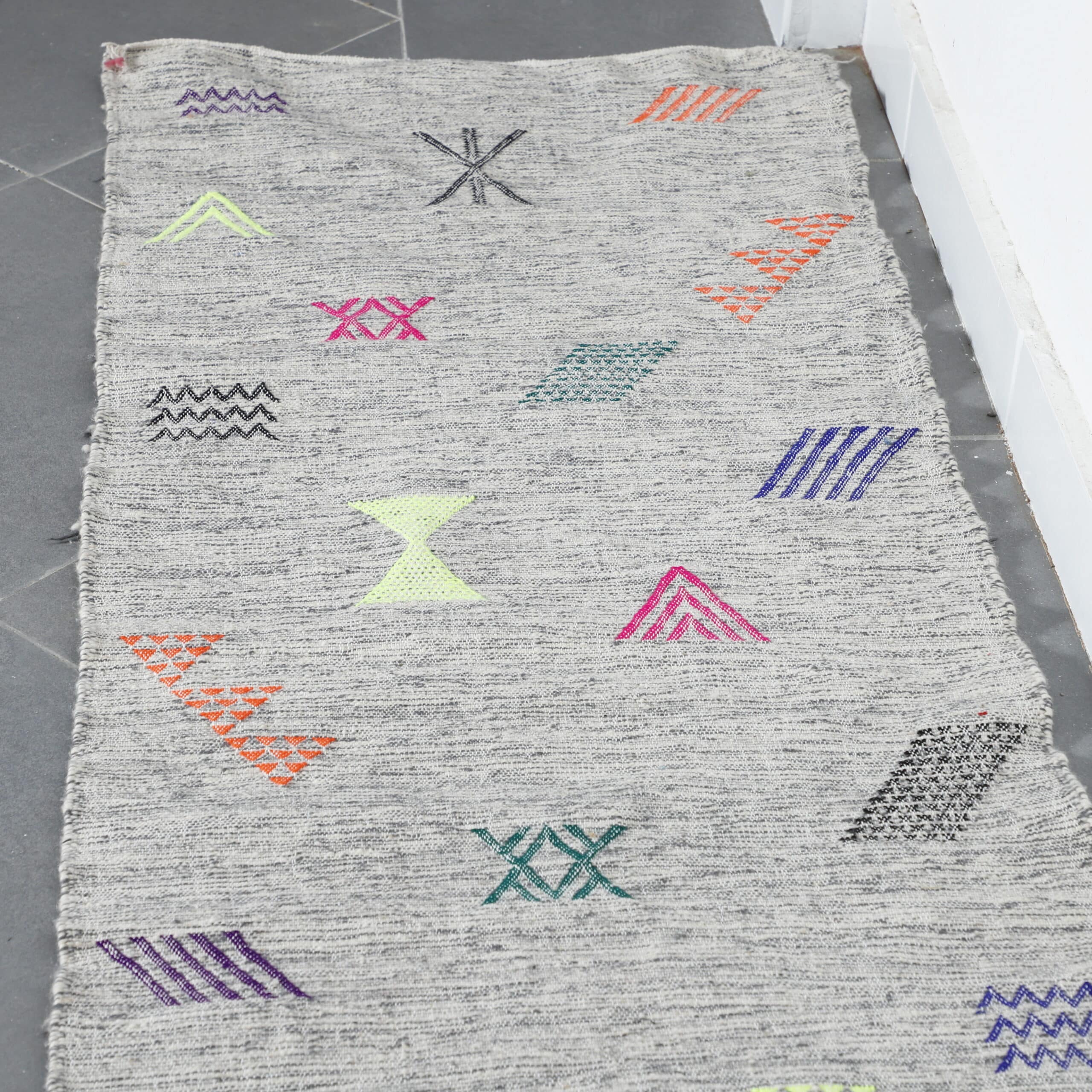 Vintage Runner 8.9×2.4 ft – Handmade Moroccan Flatweave Wool Rug