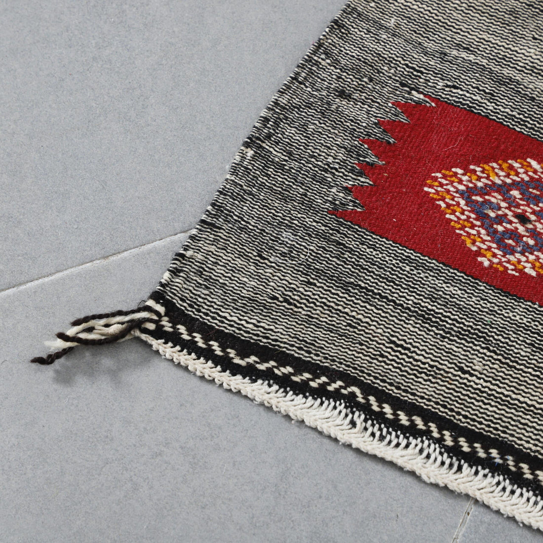 Zanafi Runner 5.1×2.3 ft – Handmade Moroccan Wool Flatweave Rug