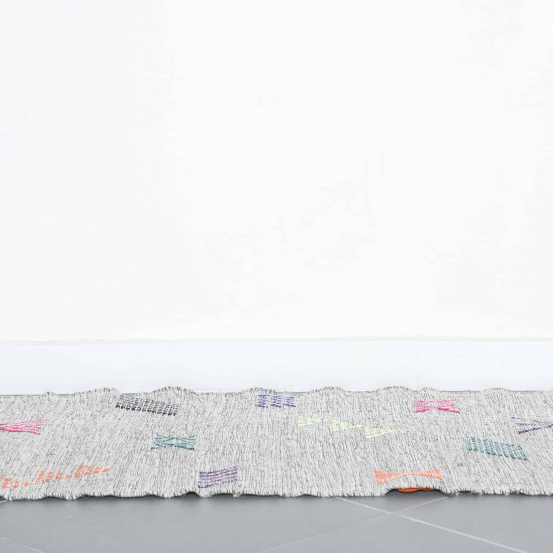 Vintage Runner 8.9×2.4 ft – Handmade Moroccan Flatweave Wool Rug