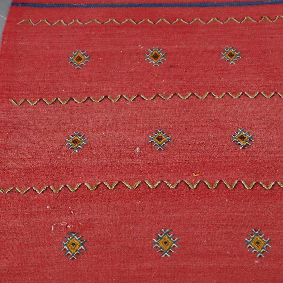 Akhnif Runner 8.2×2.2 ft – Handmade Moroccan Wool Rug in Red Tones