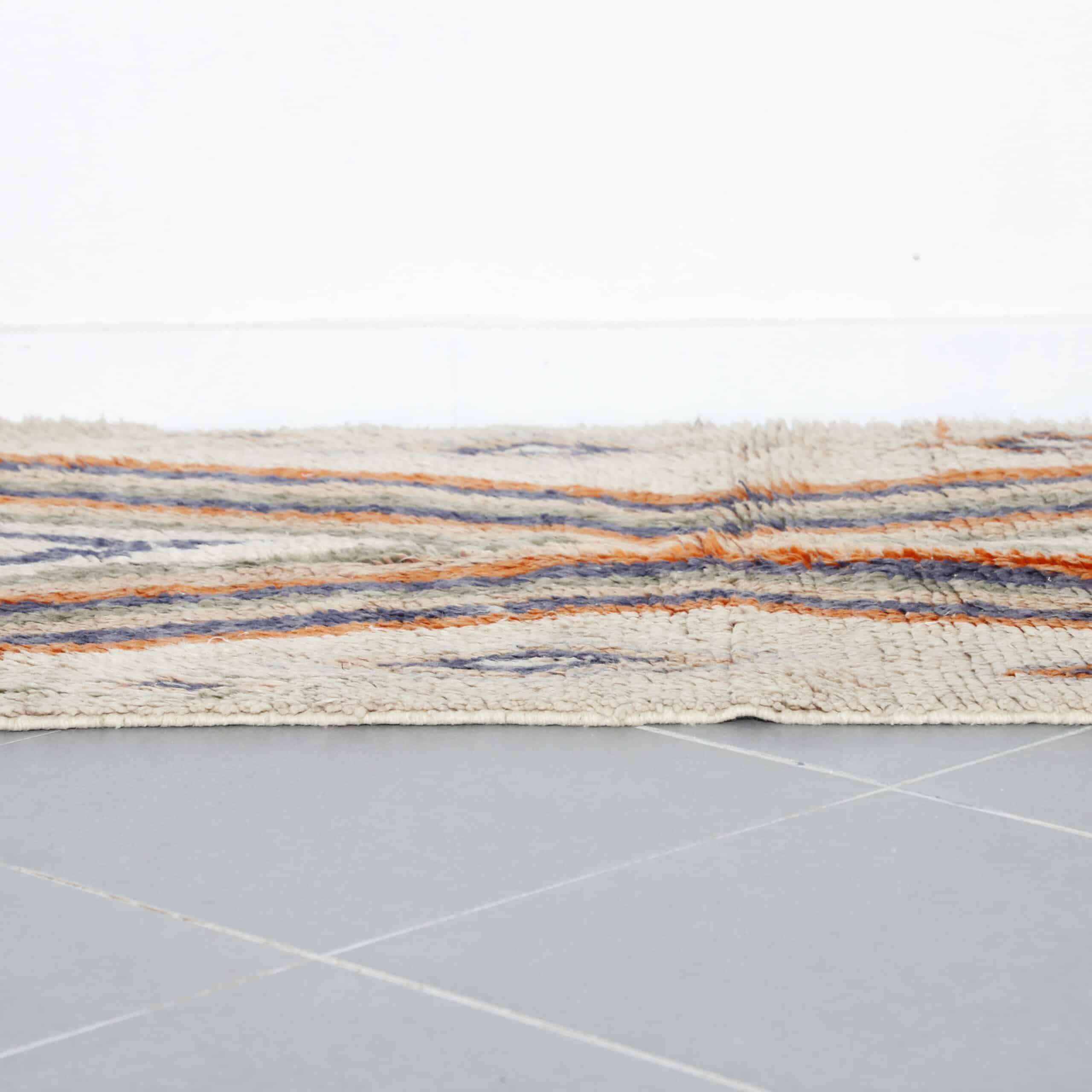 Boujaad Rug 4.8×3.3 ft – Handmade Moroccan Wool Carpet with Tribal Diamond Motifs