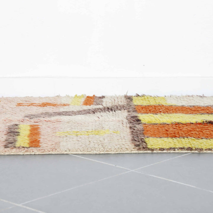 Boujaad Rug 4.9×3.3 ft – Handmade Moroccan Wool Carpet in Warm Yellow and Orange Tones