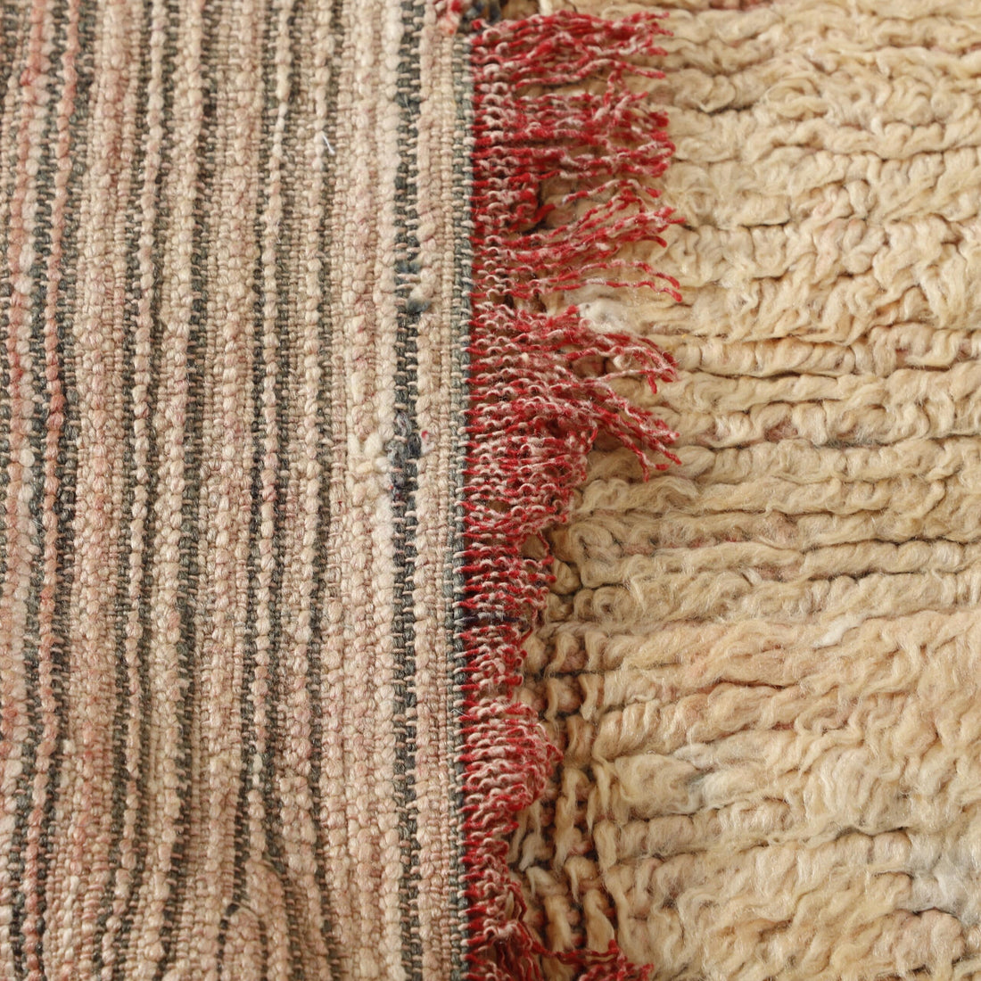 Vintage Beni Mguild – Handmade Moroccan Wool Rug