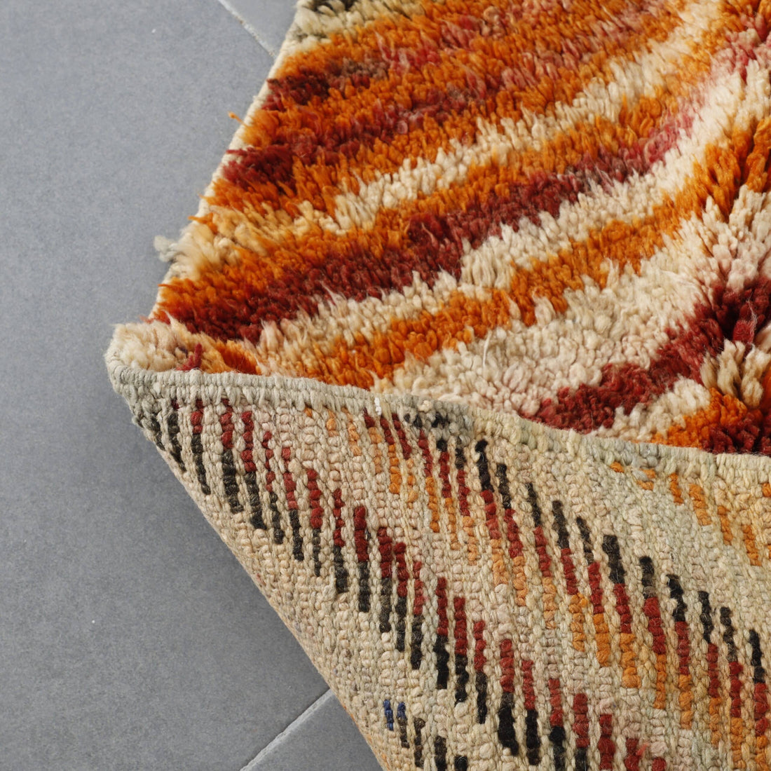 Vintage Boujaad Rug 11.1×2.5 ft – Handmade Moroccan Wool Runner with Warm Zigzag Pattern