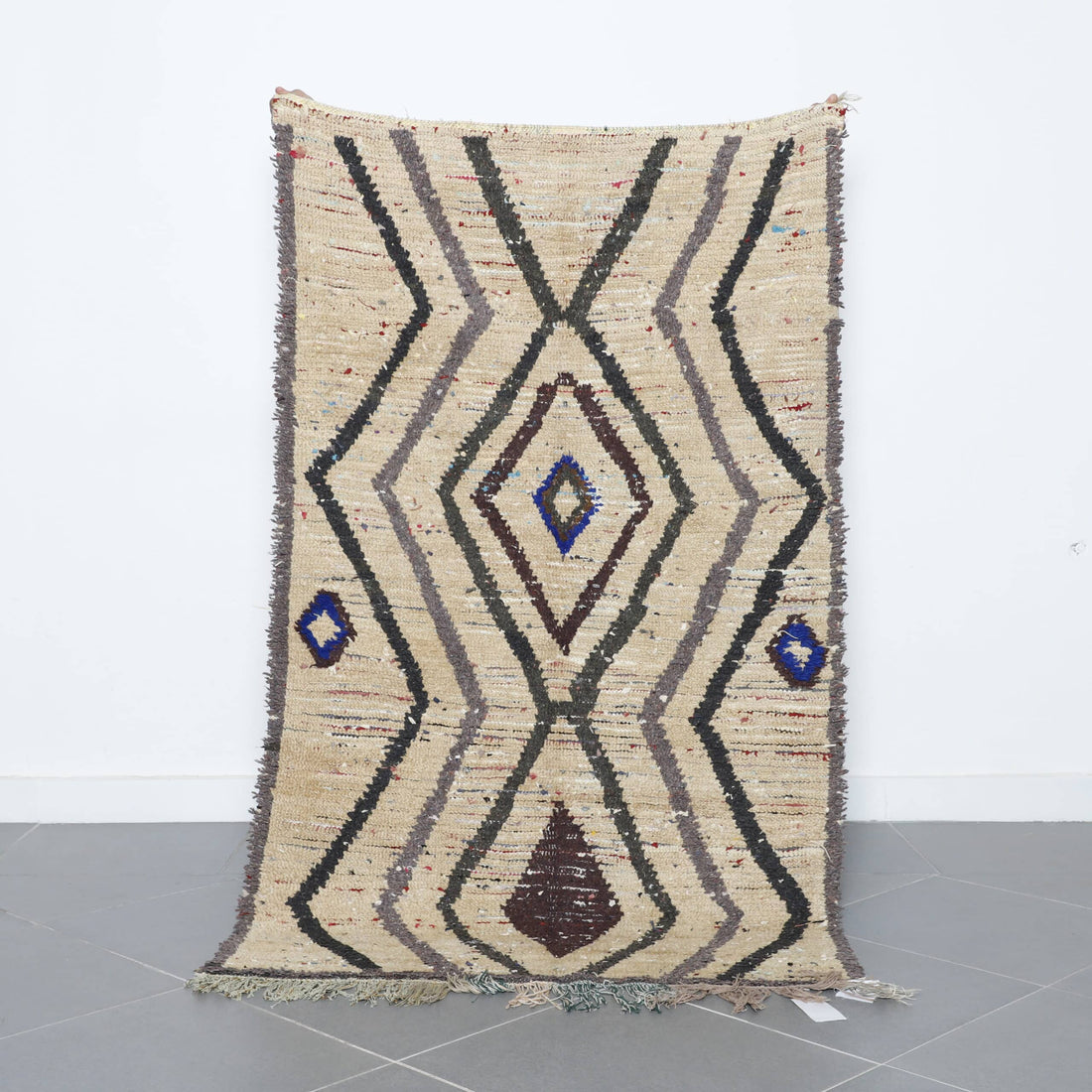 Large Handmade Moroccan Beni Ouarain Rug with Colorful Diamond Lattice       186cm x 110cm
