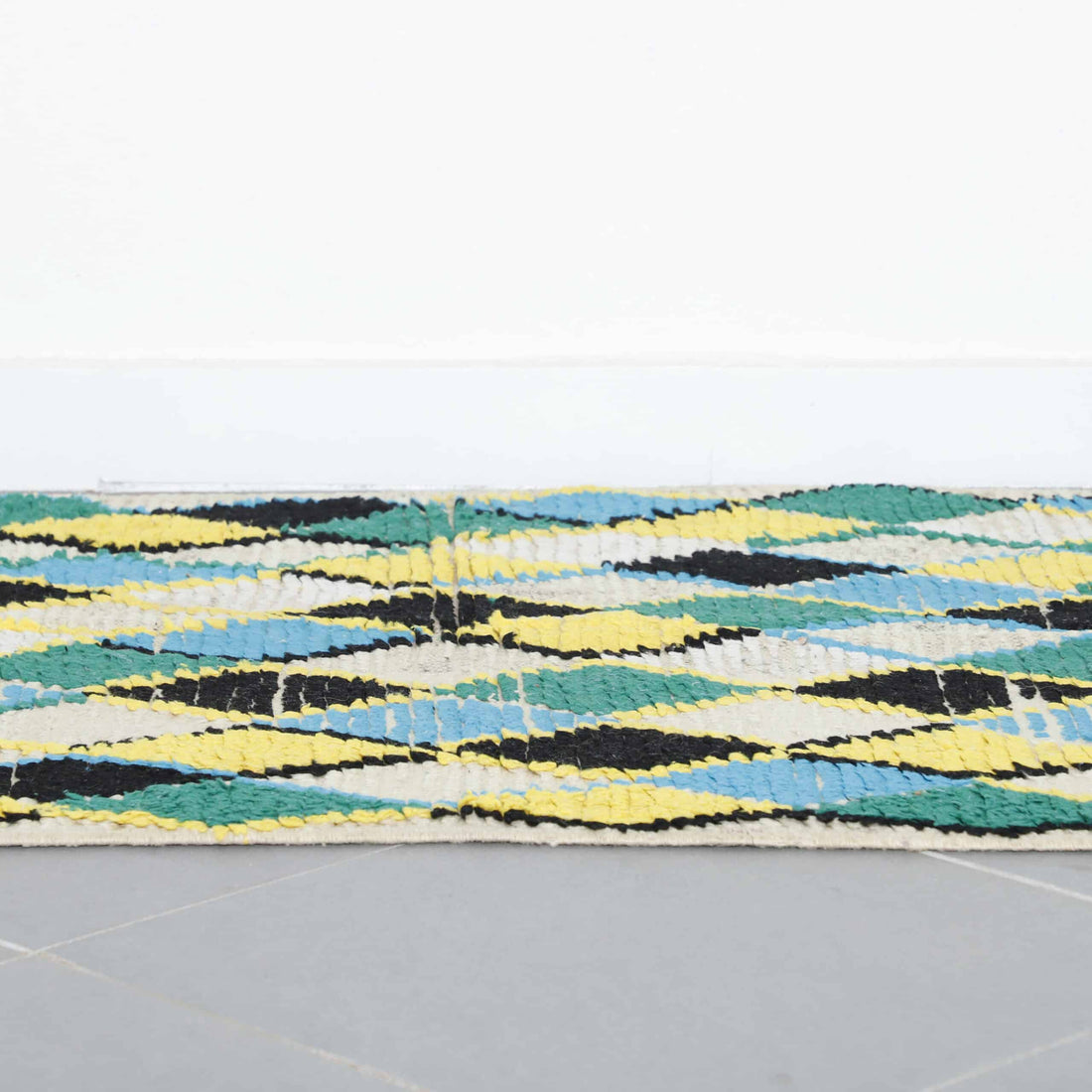 Boujaad Runner – Handmade Moroccan Wool Rug for Hallways and Living Spaces