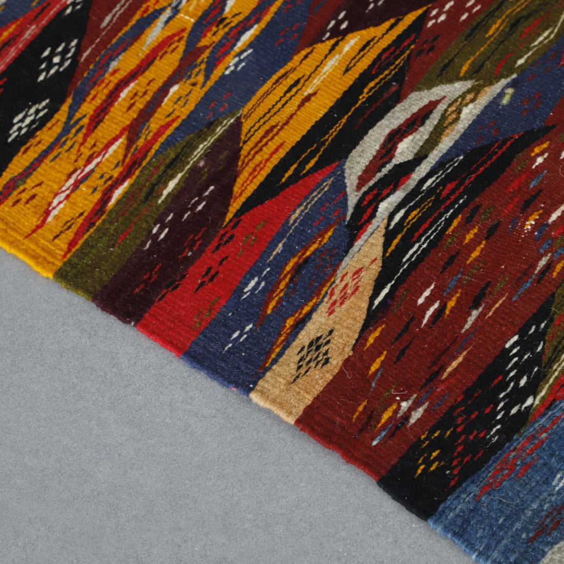 Colorful Taznakht Kilim 4.9×2.2 ft – Handmade Moroccan Wool Rug
