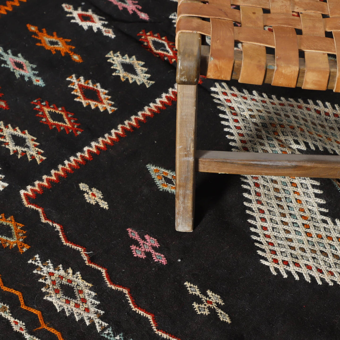 Vintage Taznakht Kilim Rug 7.5×4.5 ft – Handmade Moroccan Wool Carpet