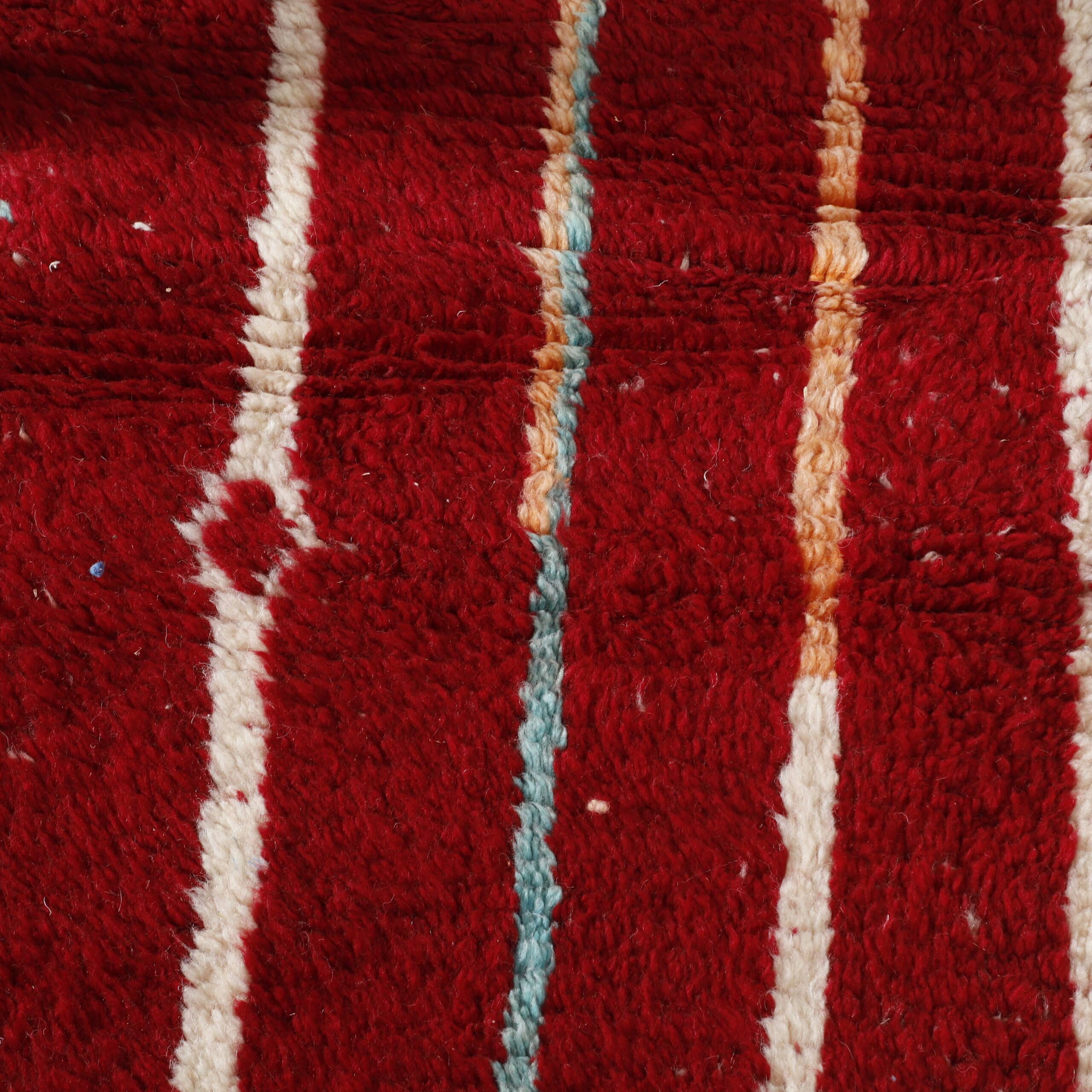 Boujaad Rug 8.9×5.2 ft – Handmade Moroccan Red Wool Carpet