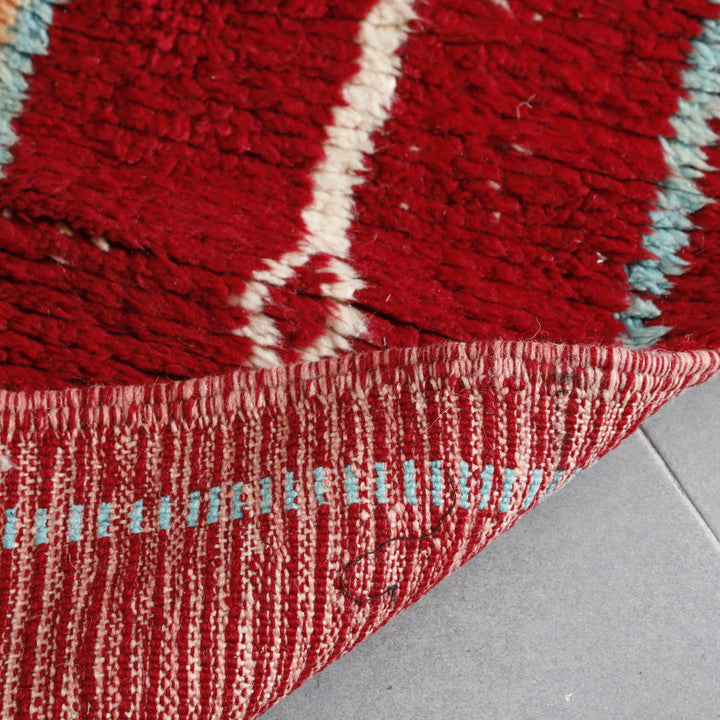Boujaad Rug 8.9×5.2 ft – Handmade Moroccan Red Wool Carpet