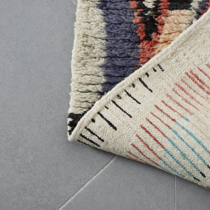 Boujaad Runner 11.0×2.2 ft – Handmade Moroccan Wool Rug with Colorful Abstract Patterns