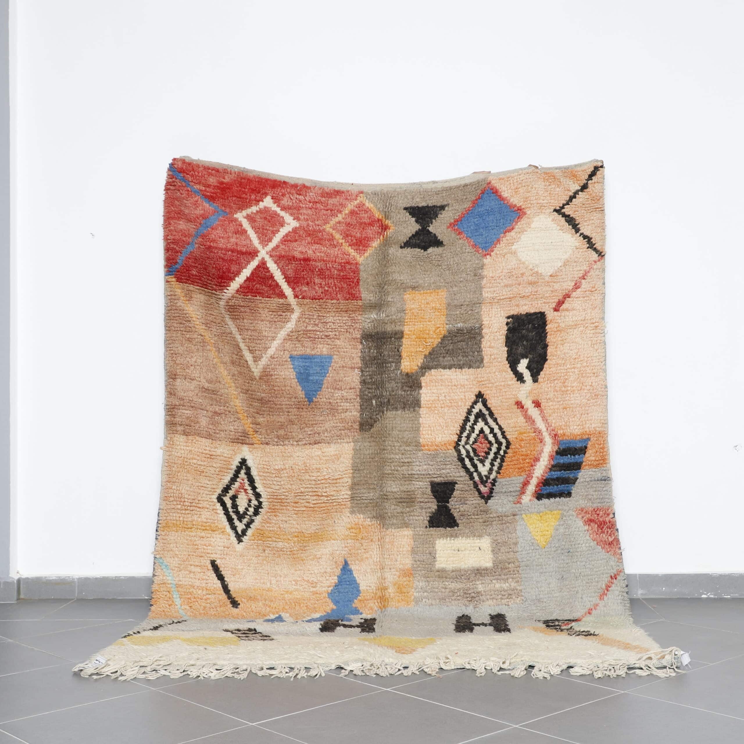 Abstract Boujaad Rug 8.8×6.2 Ft – Moroccan Handmade
