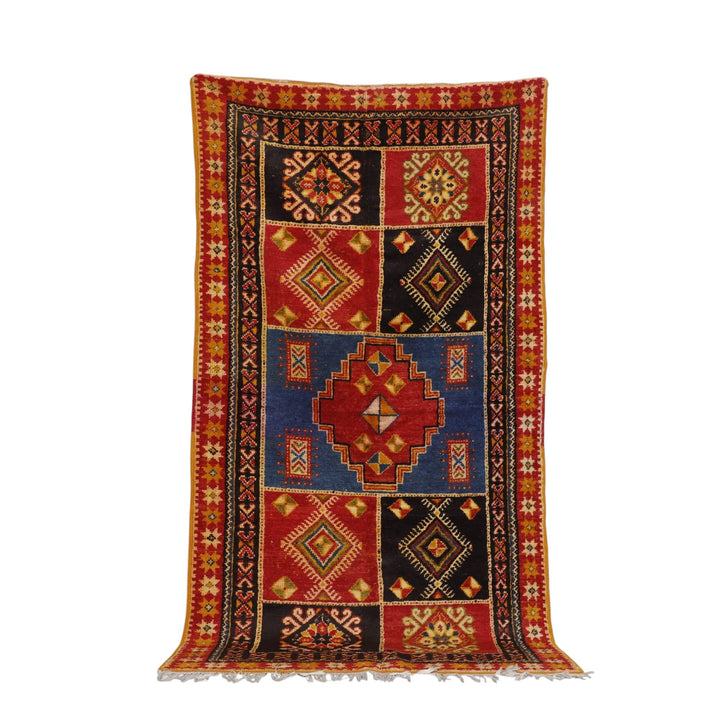 Ait Ouaghrda Rug 200×105 cm – Handmade Moroccan Vintage