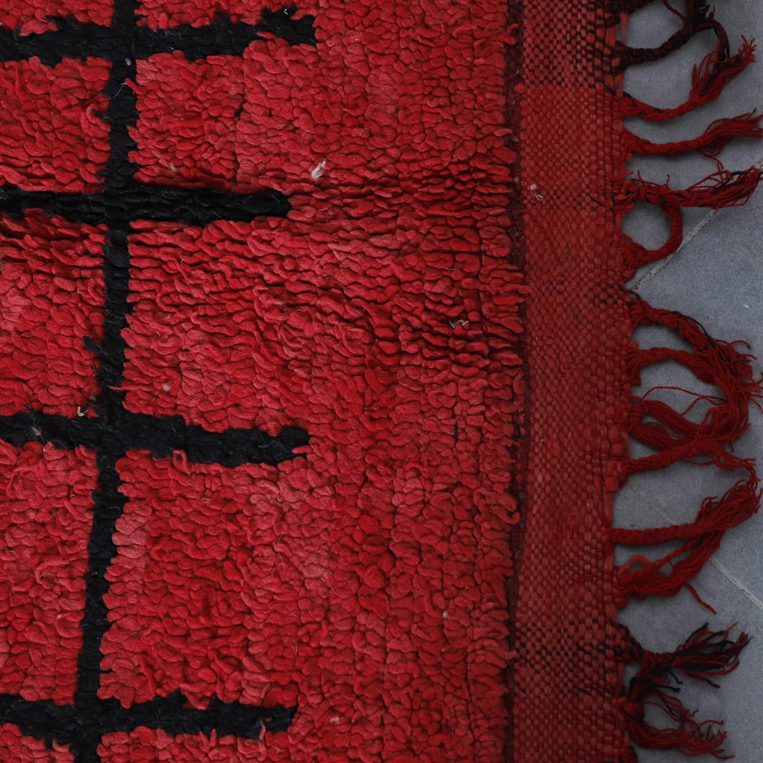 Red Vintage Rug 7.7×4.9 Ft – Moroccan Wool