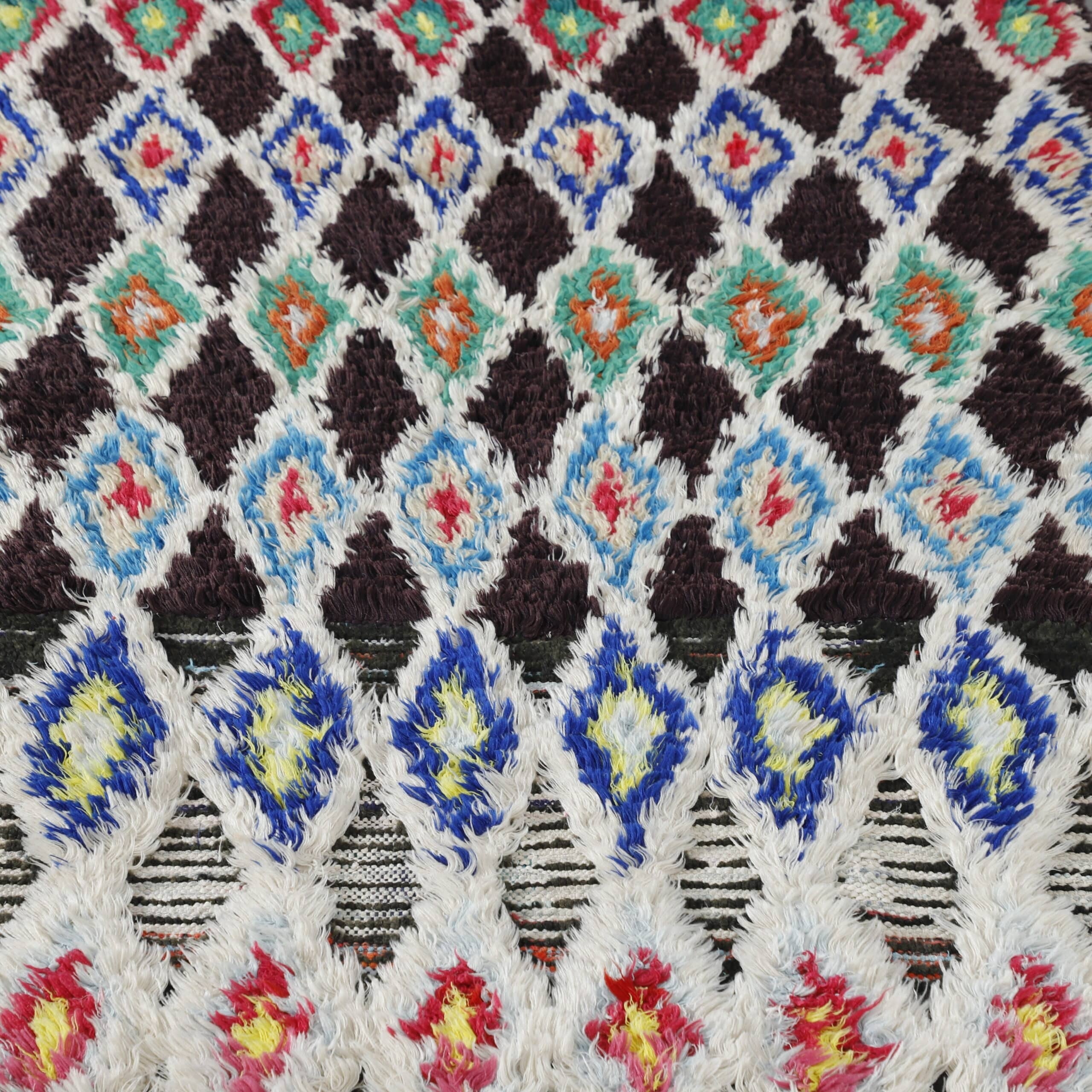 Boucherouite Rug 7.4×2.9 ft – Handmade Moroccan Colorful Rug in Geometric Diamond Pattern