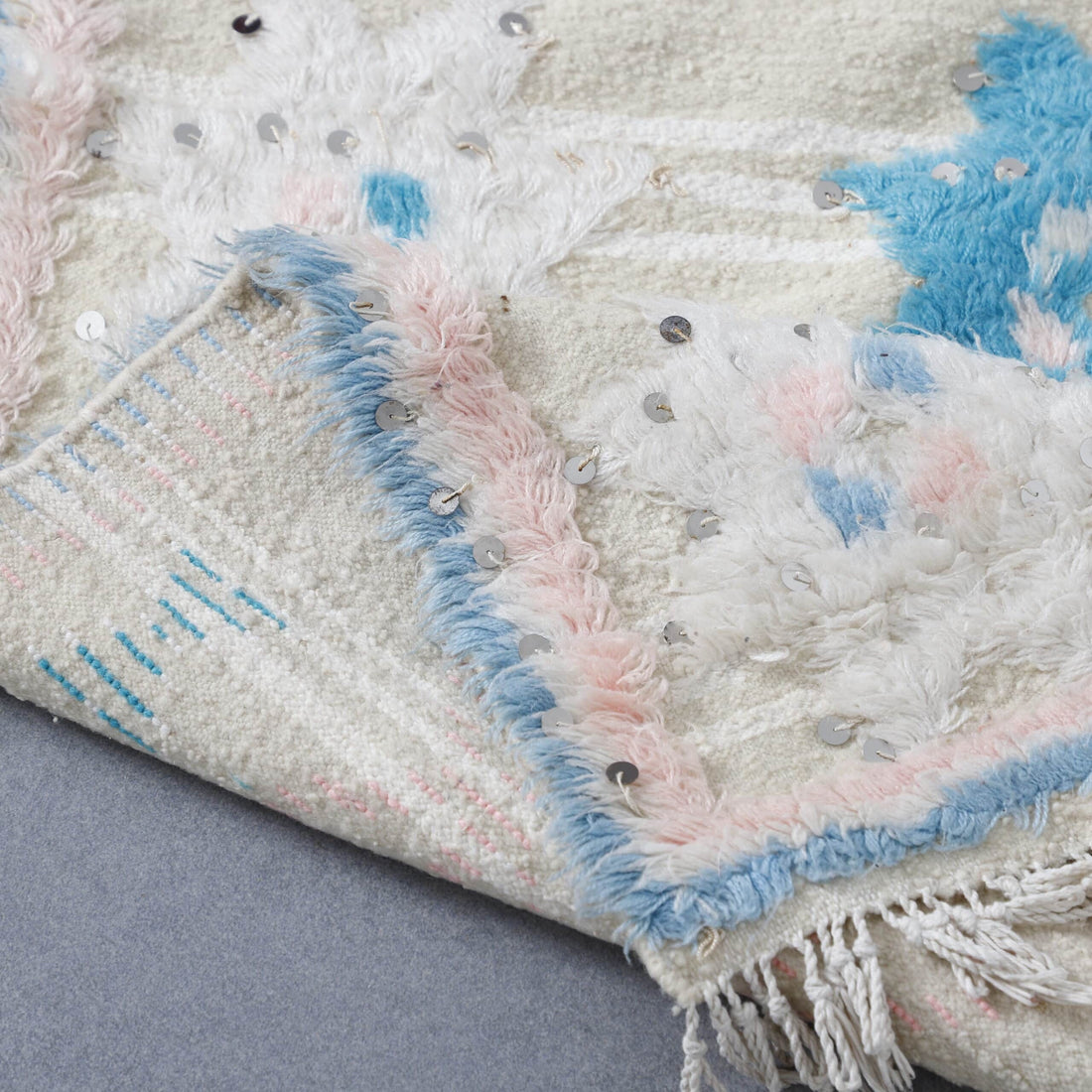 Wedding Blanket 7.2×5.4 Ft – Handwoven Moroccan Textile