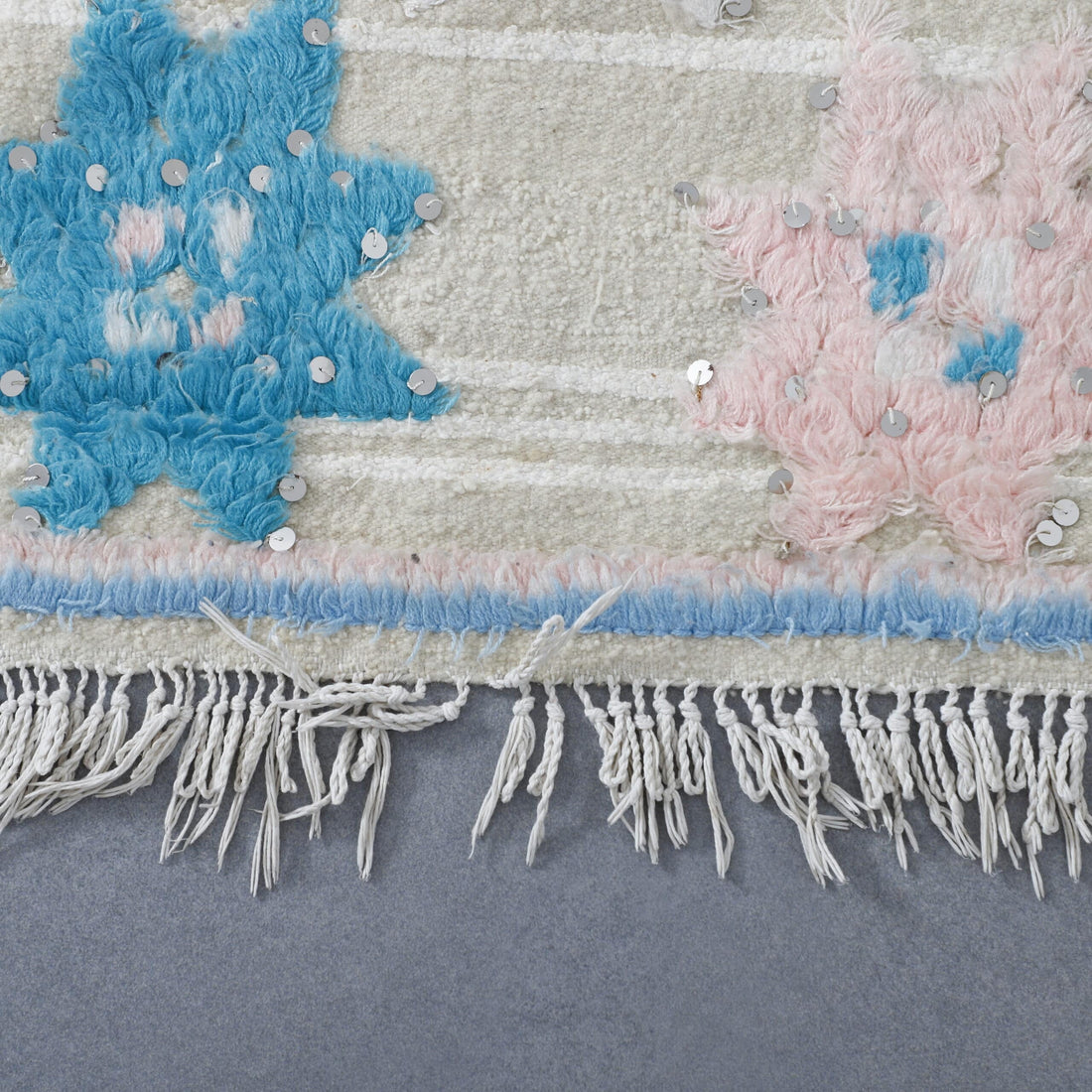 Wedding Blanket 7.2×5.4 Ft – Handwoven Moroccan Textile