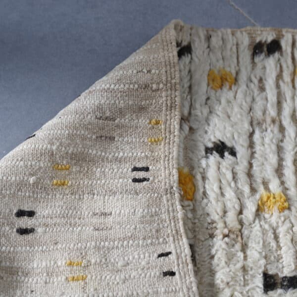 Handmade Azilal Carpet 5.4×3.4 ft – Moroccan Berber Cream Wool with Minimalist Dotted Design