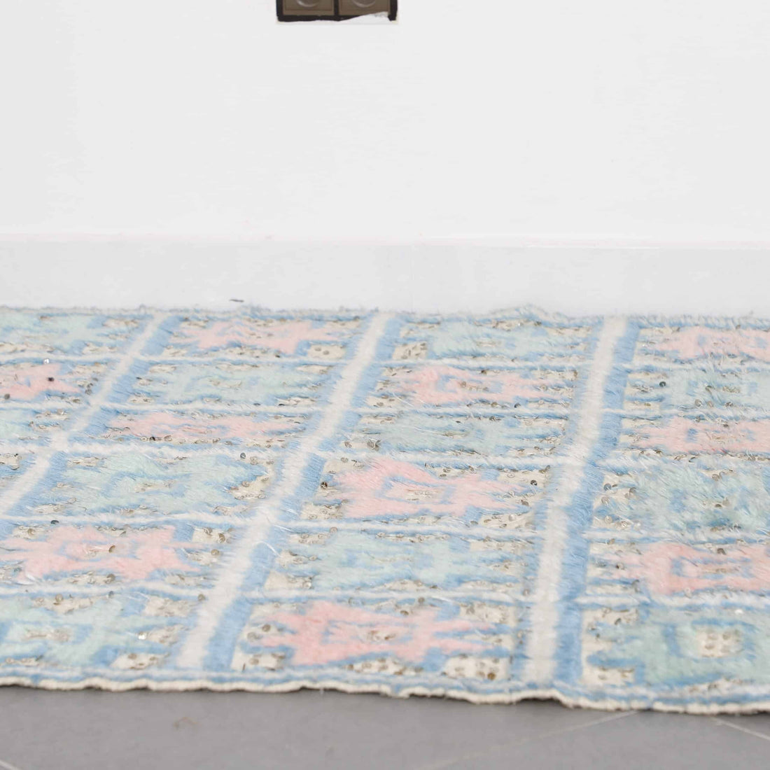 Wedding Blanket 6.7×5.0 Ft – Handwoven Moroccan Textile