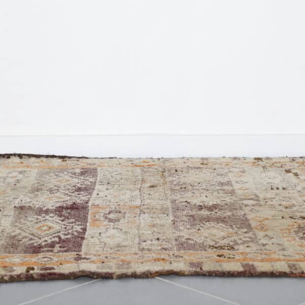 Azou Carpet 7.5×5.2 ft – Vintage Moroccan Wool in Earthy Geometric Design