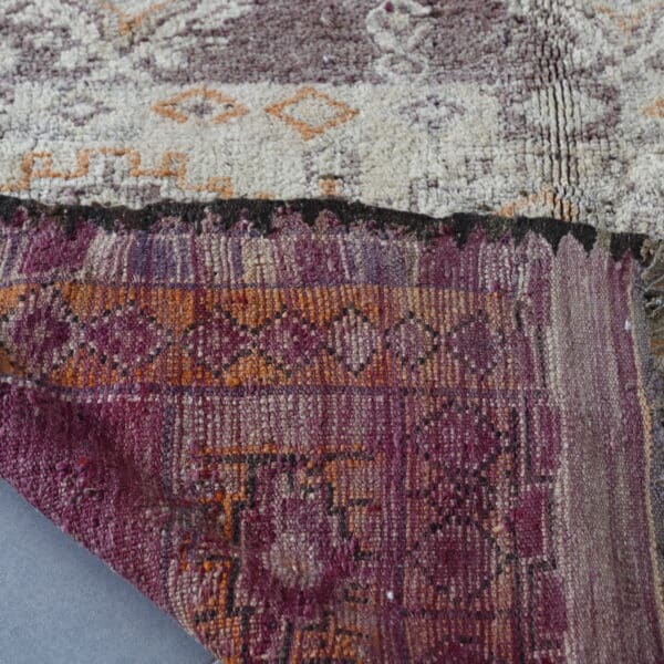 Azou Carpet 7.5×5.2 ft – Vintage Moroccan Wool in Earthy Geometric Design