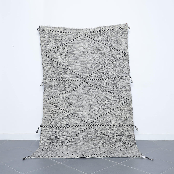 Zanafi Kilim Rug – 7.9×4.7 ft Handmade Moroccan Flatweave