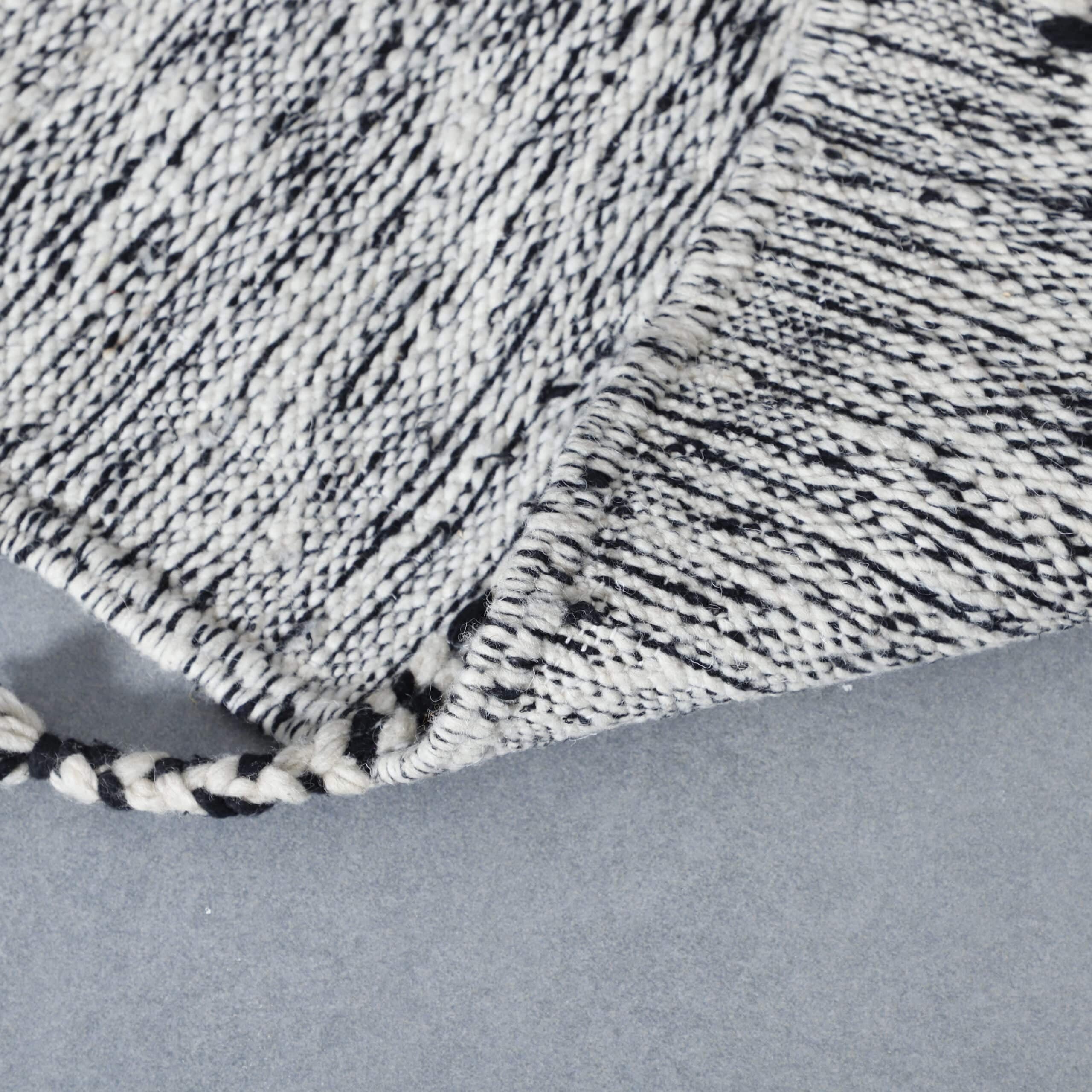 Zanafi Kilim Rug – 7.9×4.7 ft Handmade Moroccan Flatweave