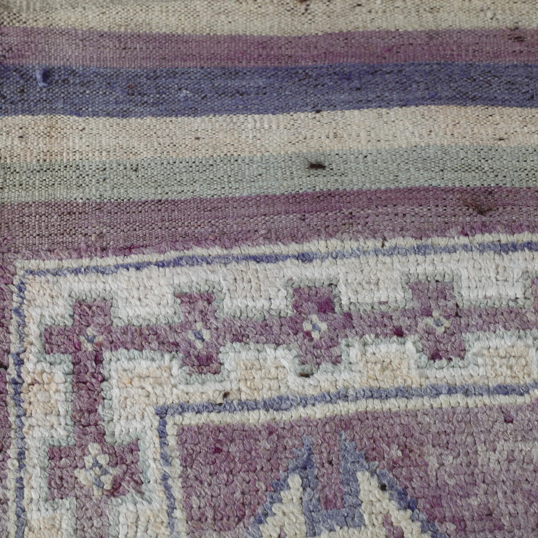 Bousbaa Rug 12.5×5.2 ft – Moroccan Wool in Pastel Lavender & Geometric Patterns