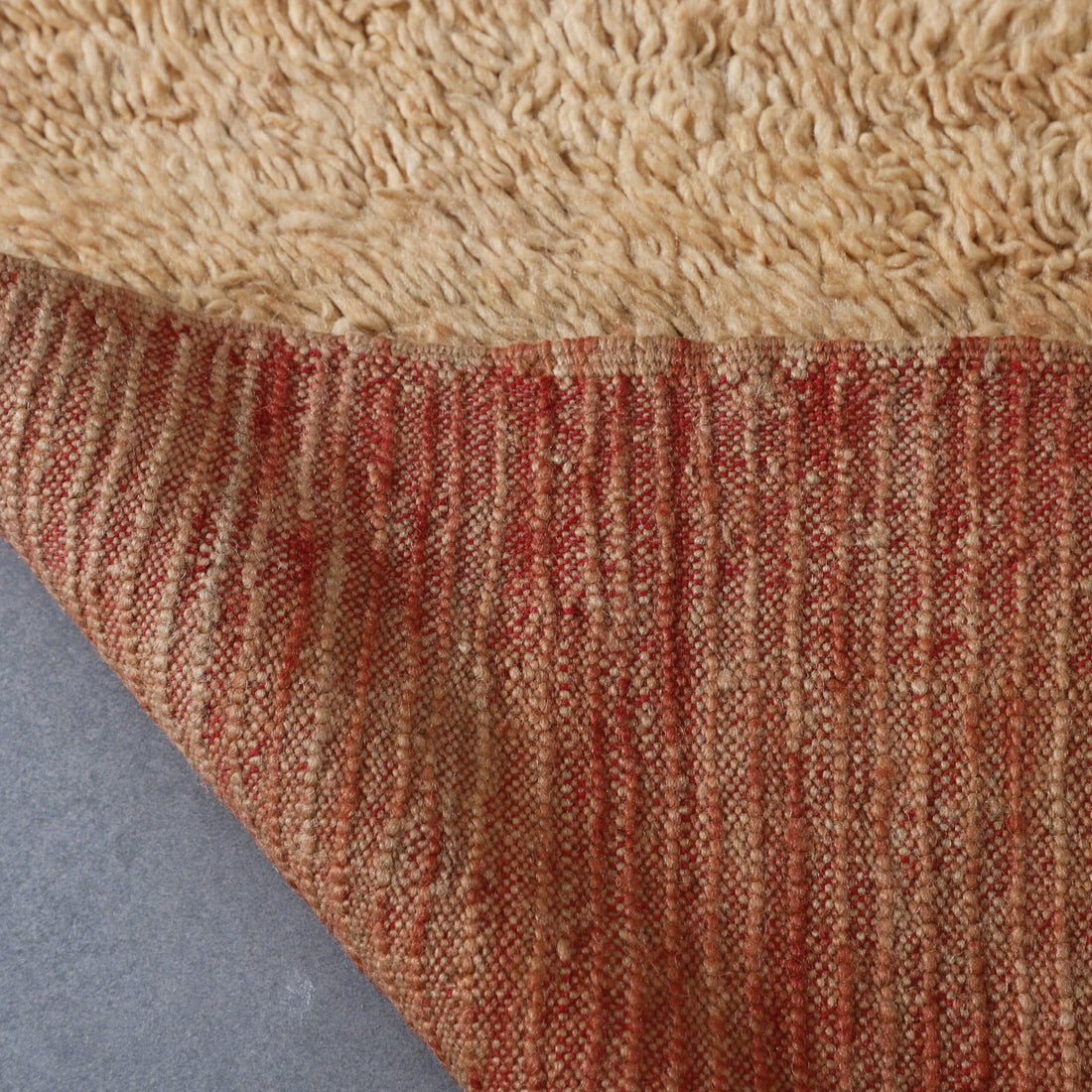 Vintage Moroccan Rug 9.4×4.6 Ft – Handcrafted Wool Carpet