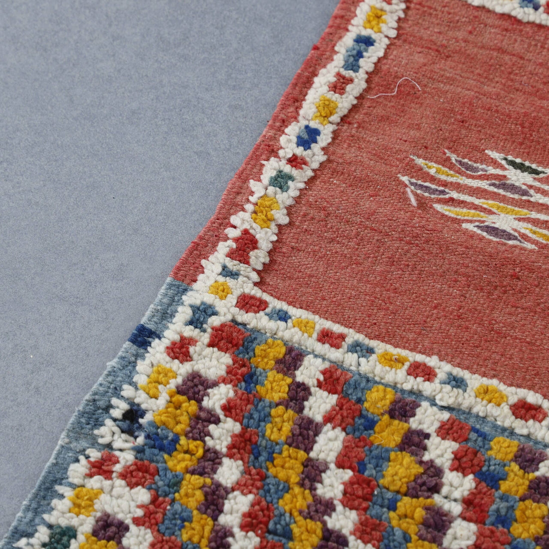 Boujaad Rug 7.9×5.1 ft – Handmade Moroccan Wool Carpet