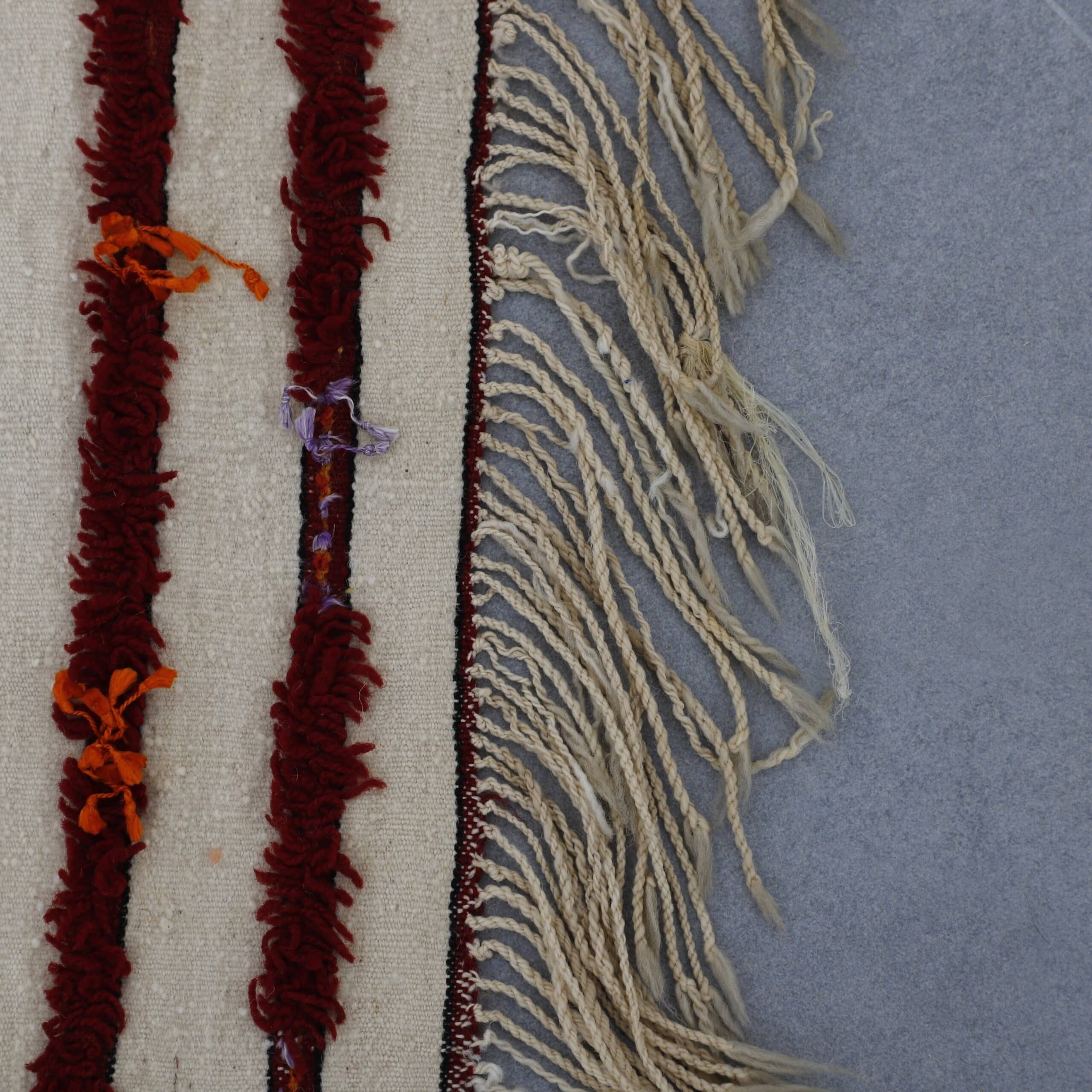 Vintage Kilim 9.4×5.2 Ft – Handwoven Moroccan Wool Rug
