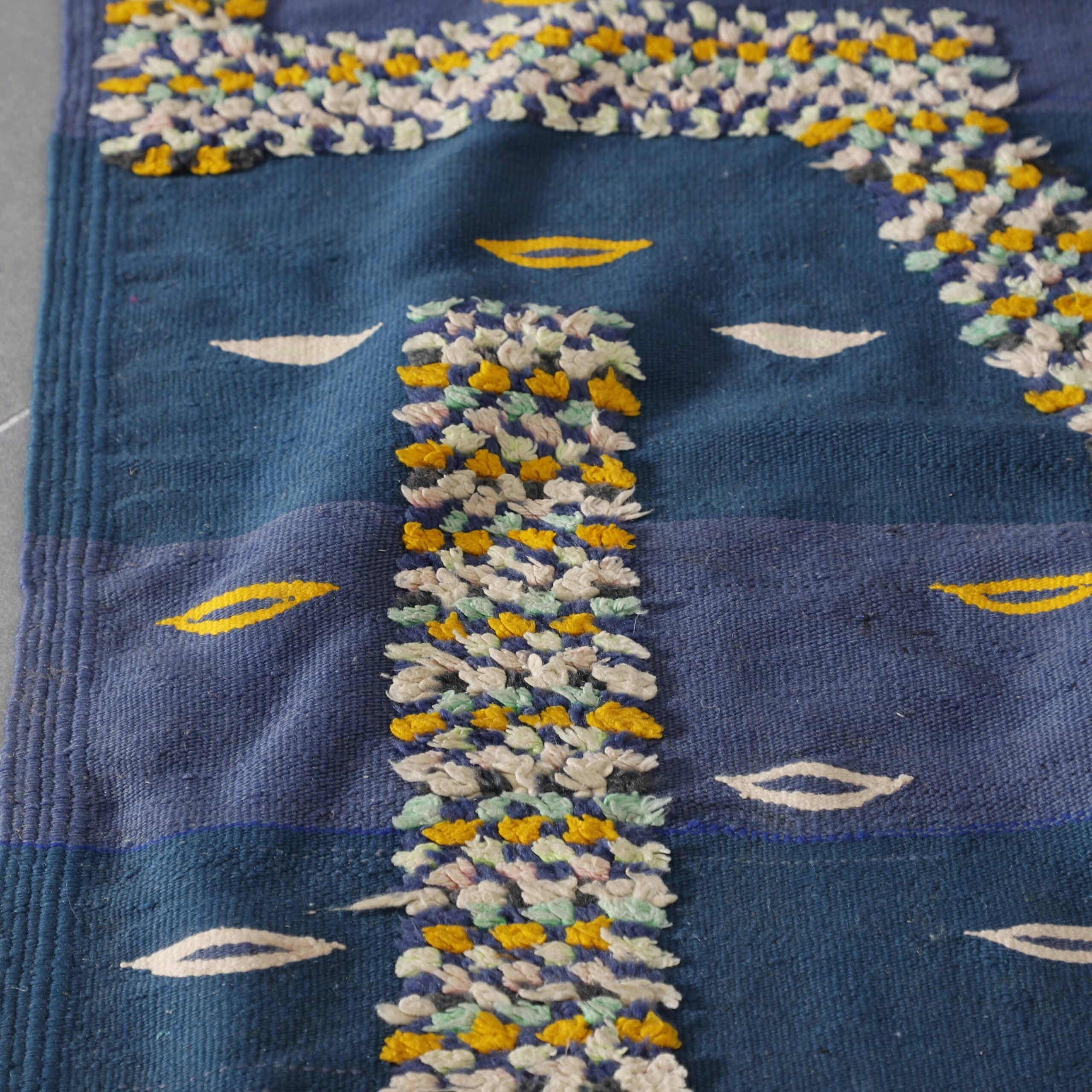 Vintage Kilim Rug 8.0×4.6 Ft – Handmade Moroccan Wool