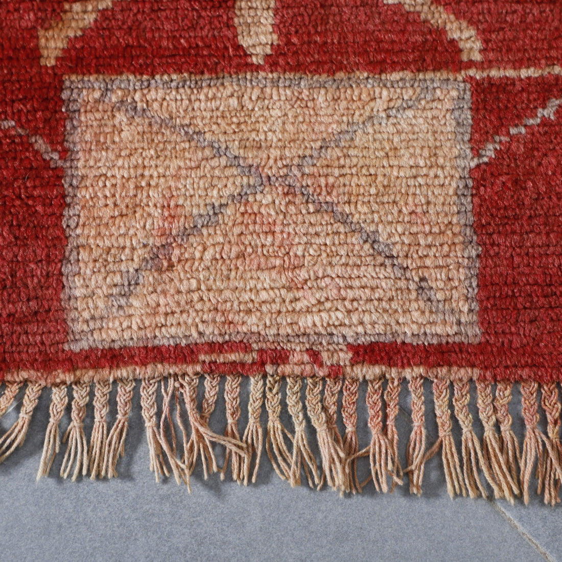 Square Boujaad Rug 5.2×4.5 Ft – Vintage Moroccan Handwoven Carpet