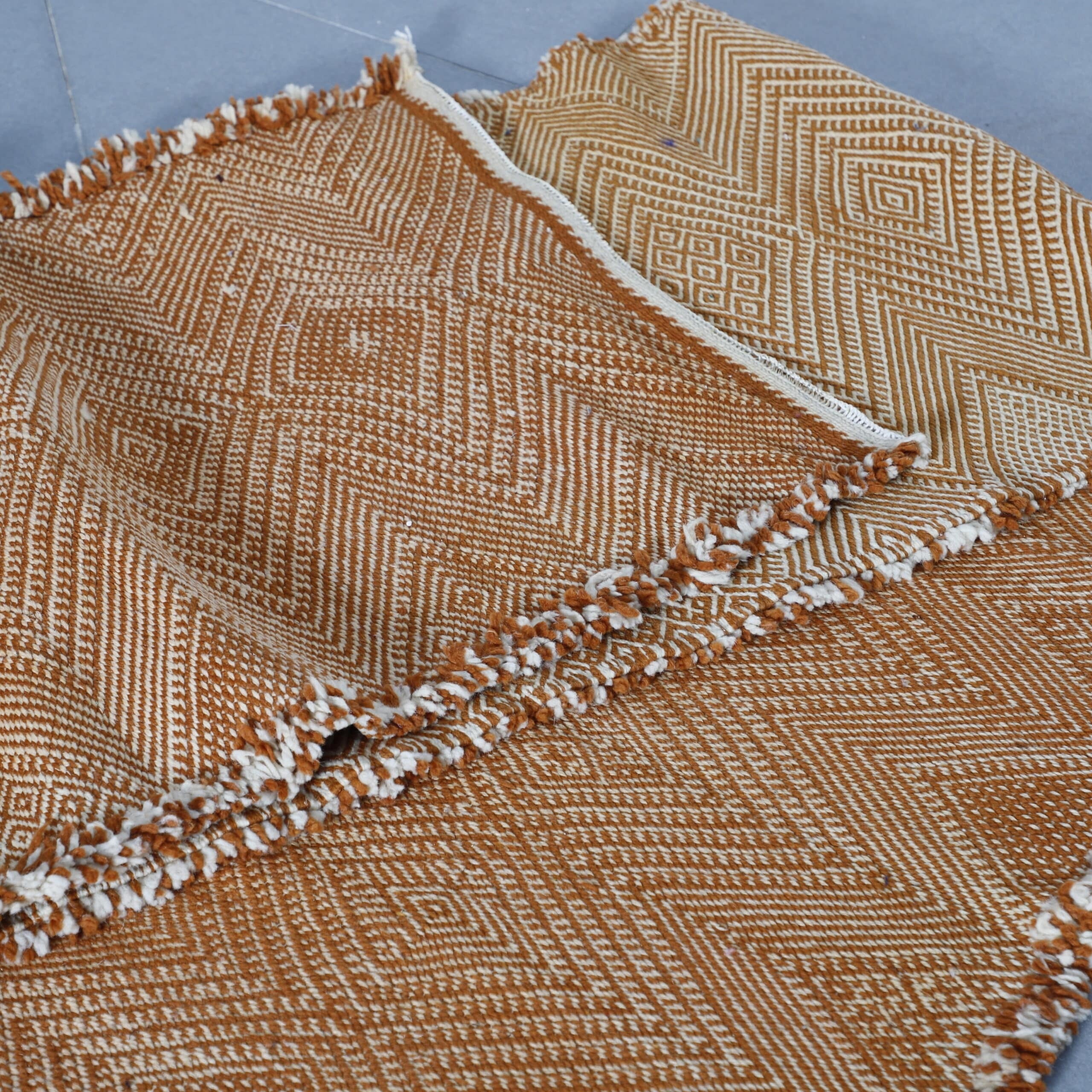 Zanafi Runner 16.4×2.5 Ft – Handmade Moroccan Wool Rug