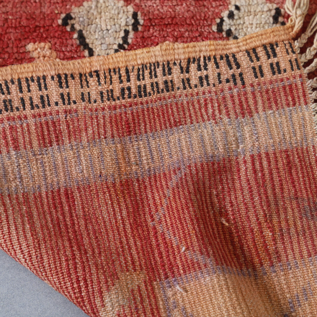 Square Boujaad Rug 5.2×4.5 Ft – Vintage Moroccan Handwoven Carpet