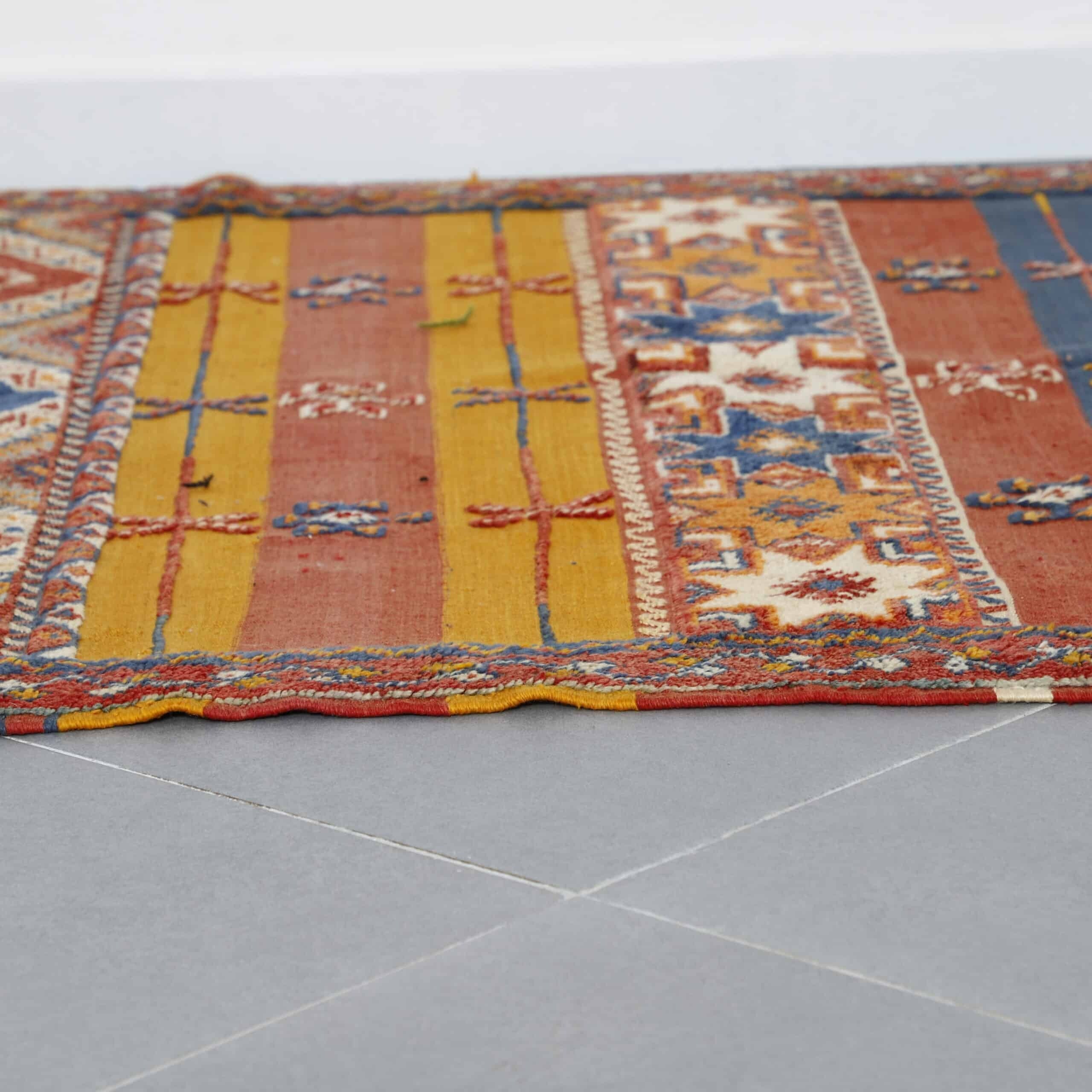 Glaoui Rug 7.9×4.9 Ft – Authentic Moroccan Handwoven Carpet