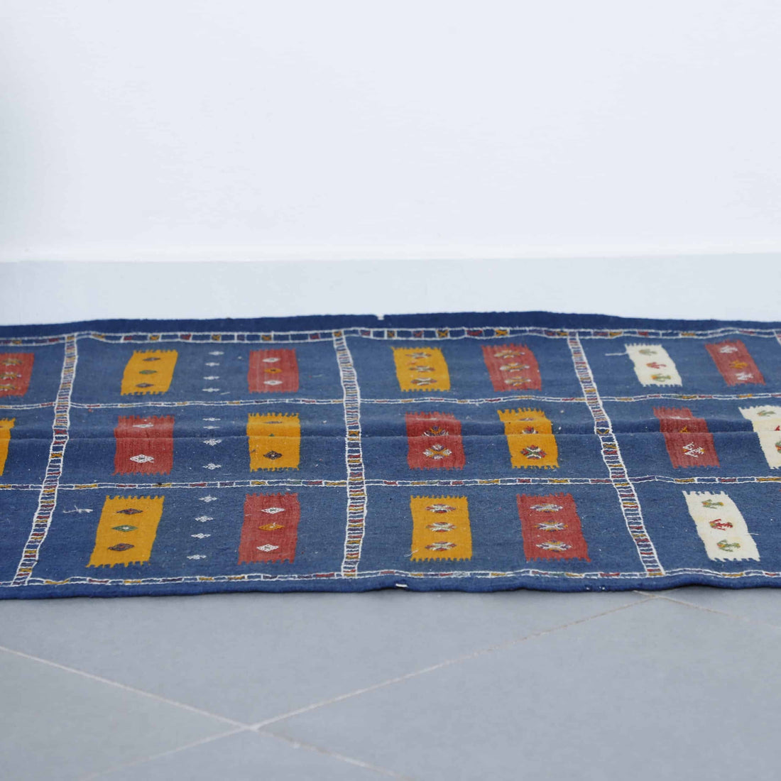 Akhnif Kilim Rug 6.7×3.8 Ft – Handwoven Moroccan Wool