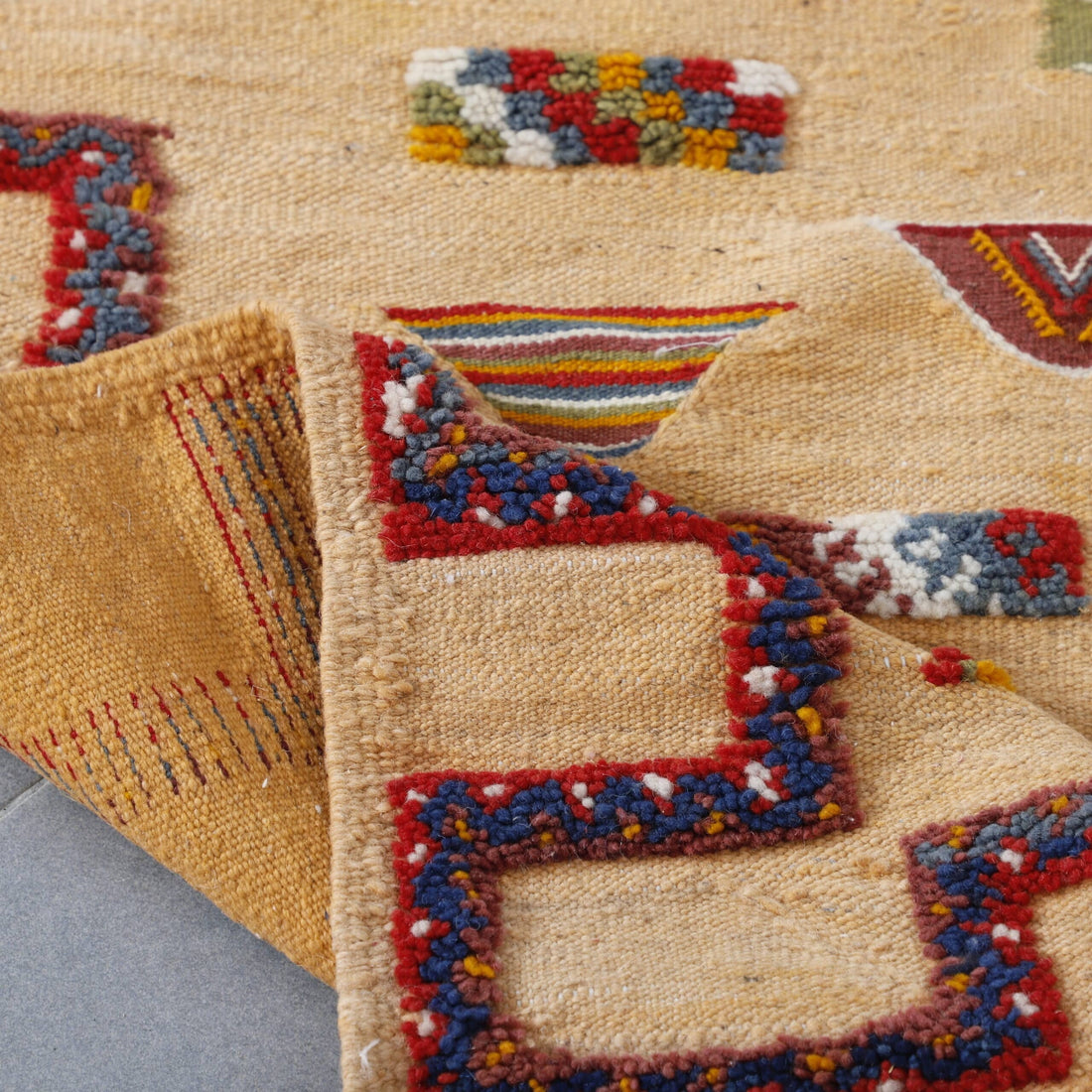 Akhnif Kilim Rug 7.6×4.5 Ft