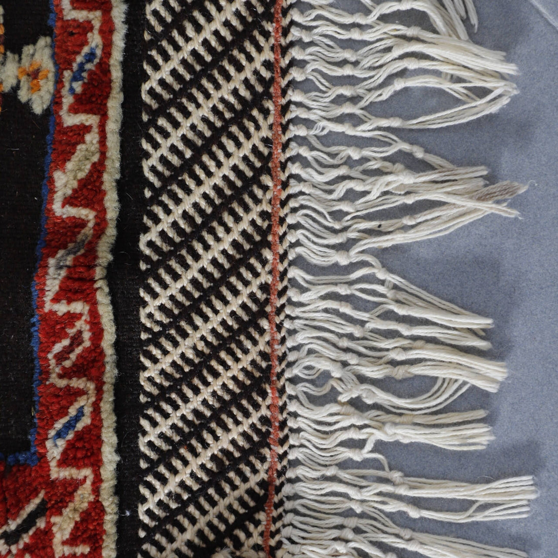 Square Glaoui Rug 4.3×4.4 Ft – Handmade Moroccan Wool