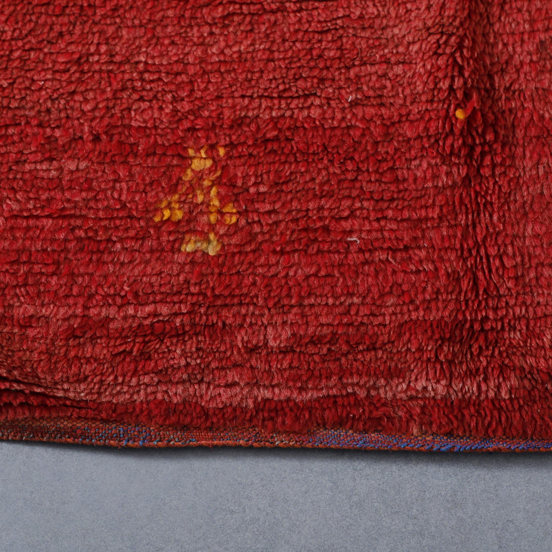 Red Boujaad Carpet 7.3×4.4 Ft – Vintage Moroccan Rug