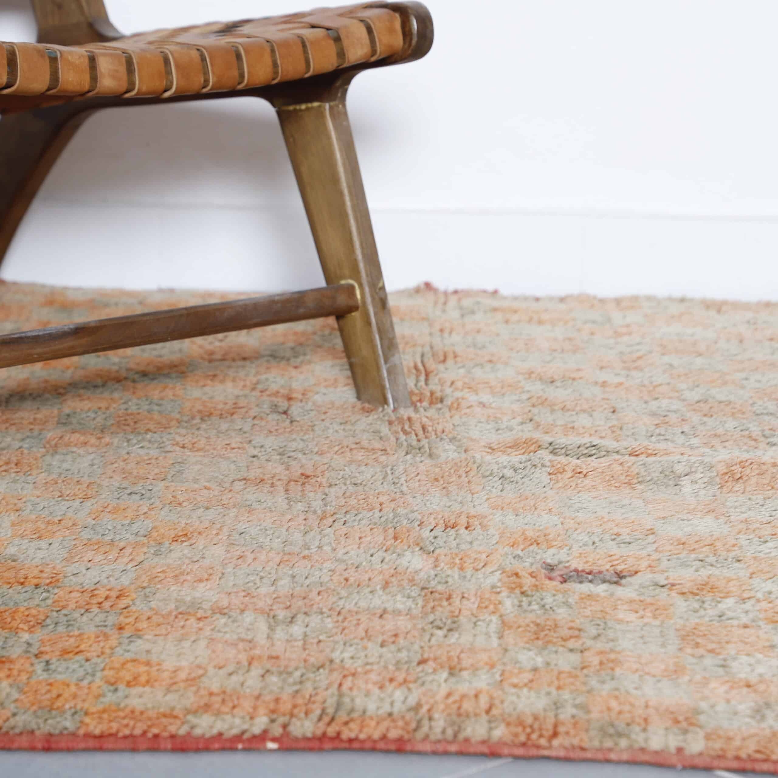 Vintage Moroccan Rug 7.1×5.2 Ft – Handcrafted Wool Carpet