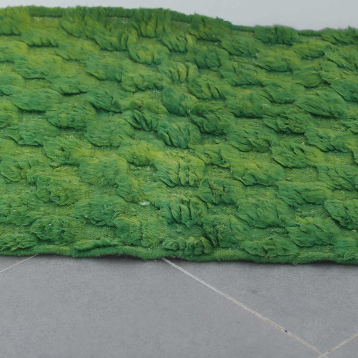 Green Moroccan Beni Ouarain Rug 138cm x 93cm – Handwoven Wool Carpet