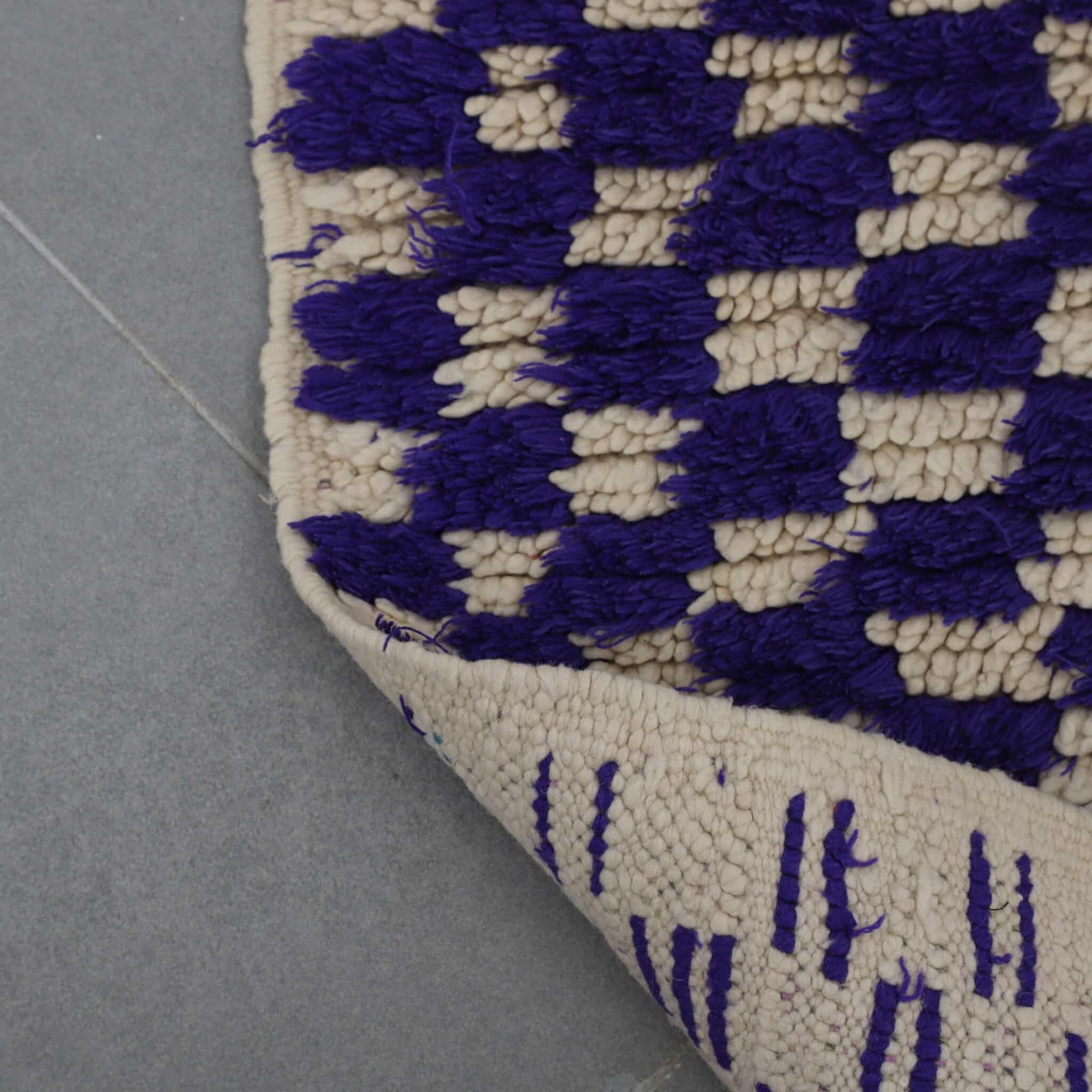 Handmade Moroccan Beni Ouarain Rug 95cm x 95cm – Purple Checkered Wool Carpet