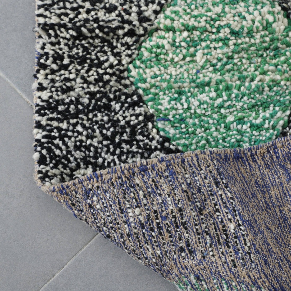 Handmade Moroccan Beni Ouarain Rug 142cm x 95cm – Green Wool Berber Carpet