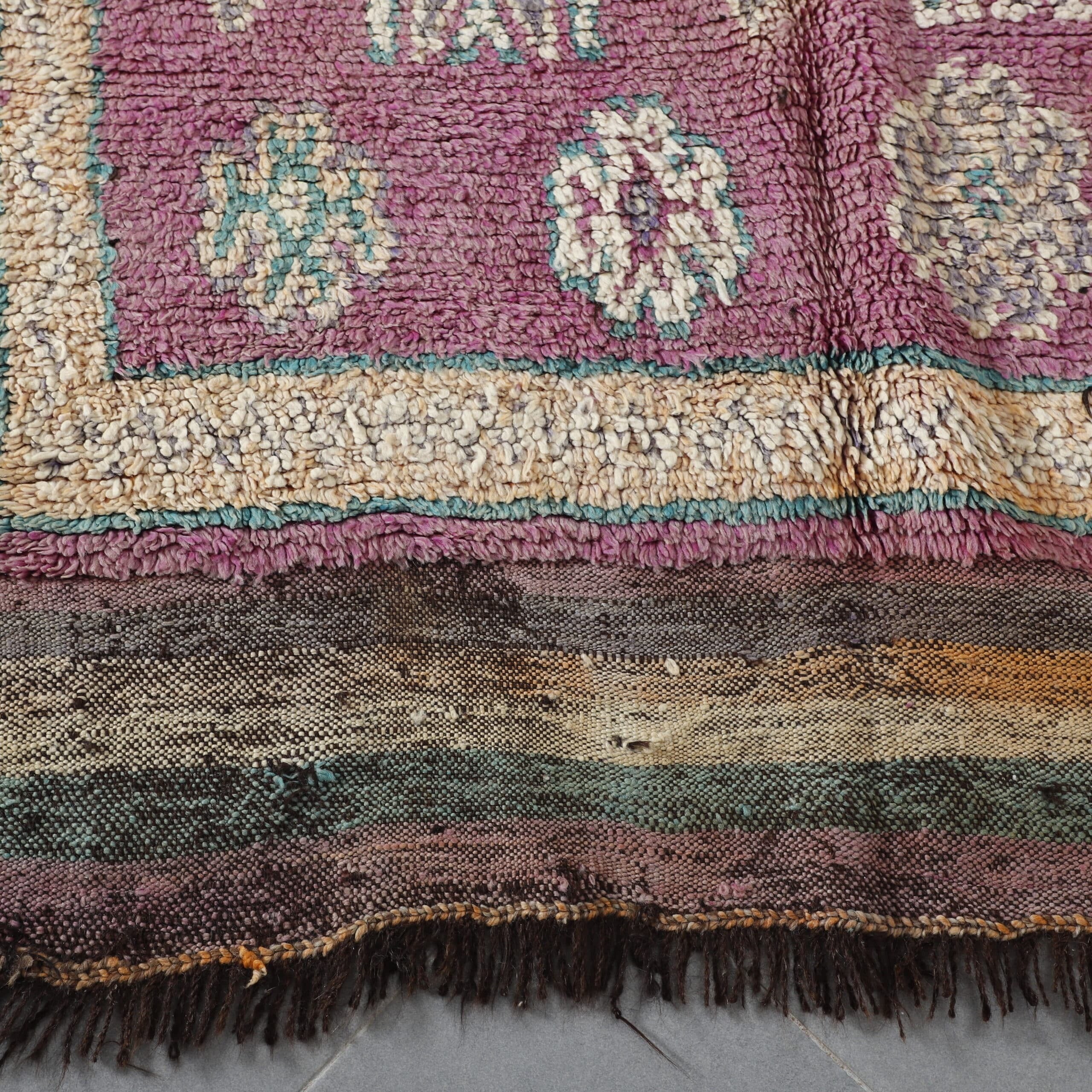 Large Vintage Handmade Moroccan Berber Rug 288cm x 133cm – Authentic Wool Carpet