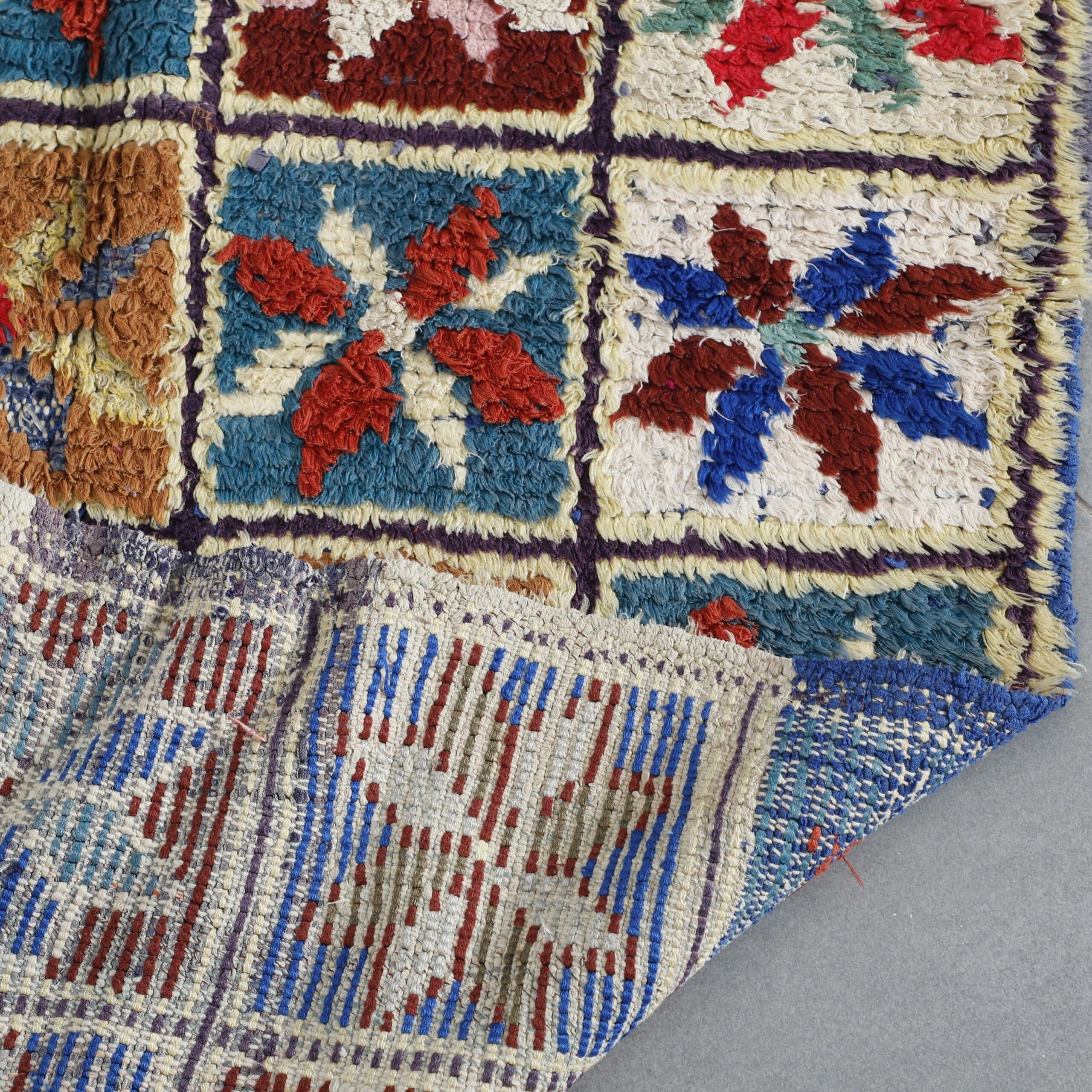 Handmade Colorful Moroccan Boucherouite Rug 170cm x 95cm – Floral Checkerboard Carpet