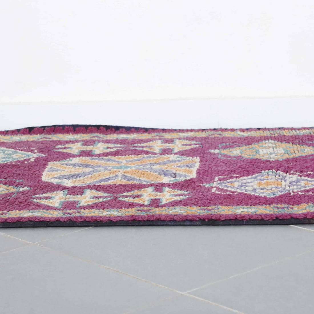 Large Handmade Moroccan Berber Rug 295cm x 107cm – Traditional Wool Carpet