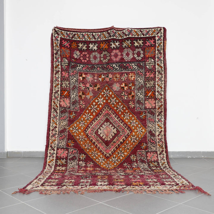 Handmade Moroccan Vintage Boujaad Rug 10.5×5.9 Ft