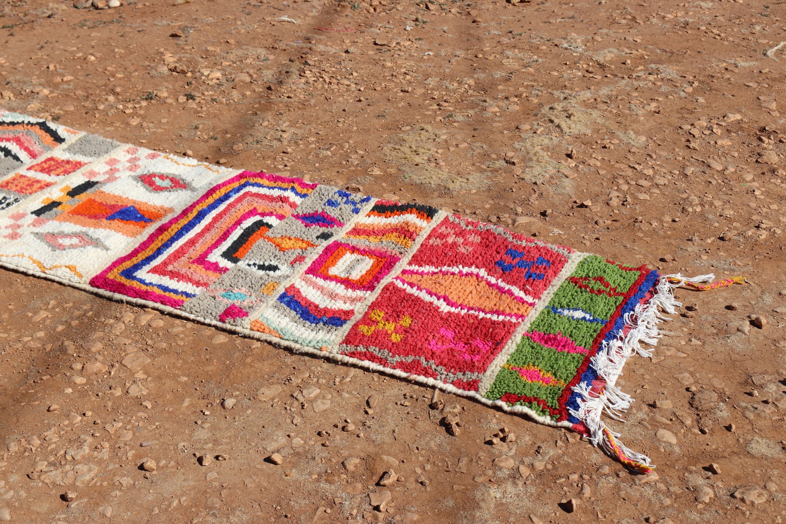 Stylish Abstract Runner Rug - image 2