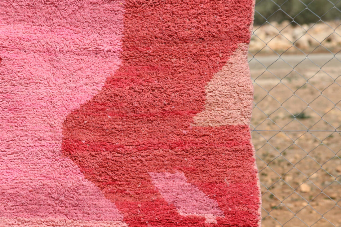 Artistic Pink Rug Moroccan Design - image 3